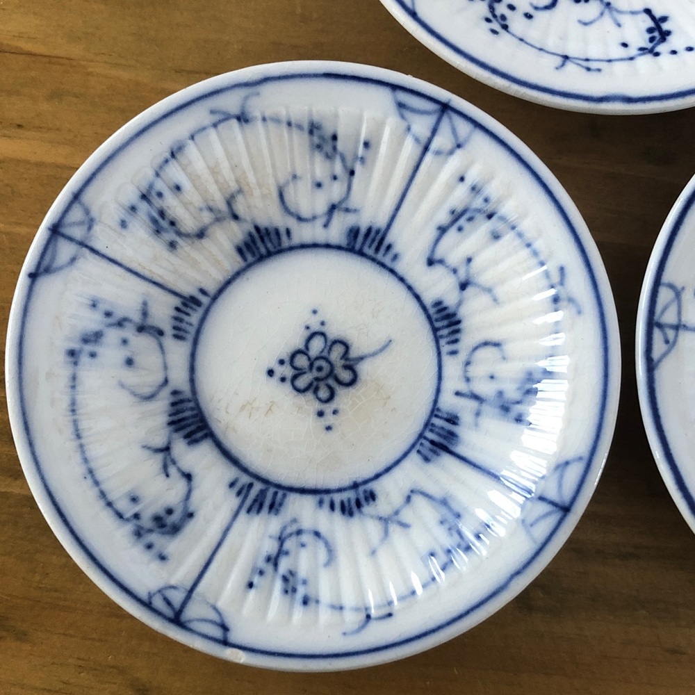 Vintage mini saucers - Picture 4 of 8